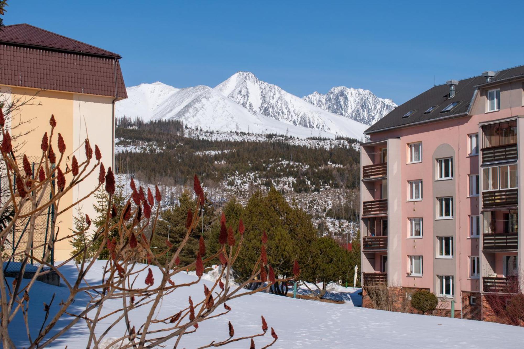 Sherpa'S Hostel High Tatras Štrbské Pleso Exterior foto